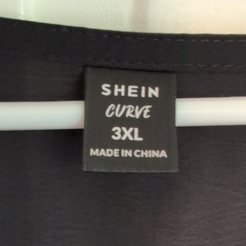 SHEIN Curve Black Flutter Sleeve Dress - Picture 2 of 4